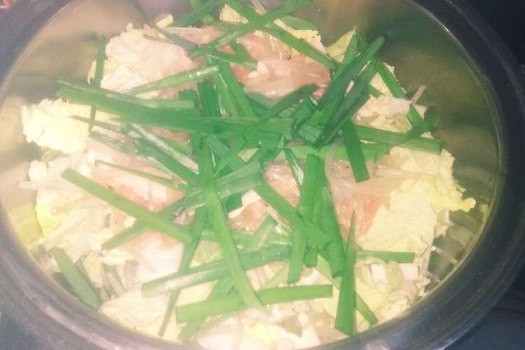 豚肉と白菜とモヤシとニラの旨辛鍋 レシピ 作り方 By フラダンス17 クックパッド 簡単おいしいみんなのレシピが371万品