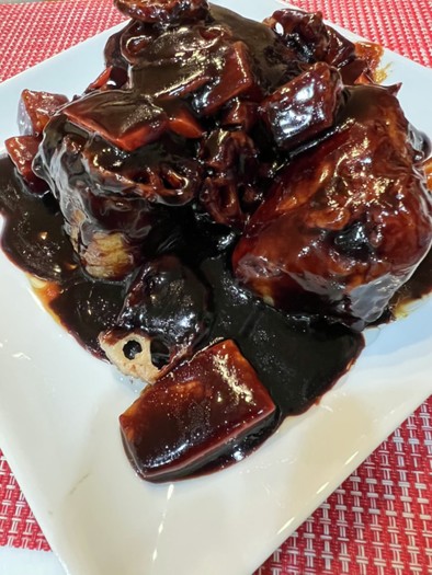 紅虎風真っ黒ゲンコツ黒酢酢豚(北京料理)の写真