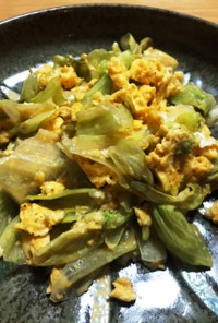 レタスと卵のくさむすび炒め