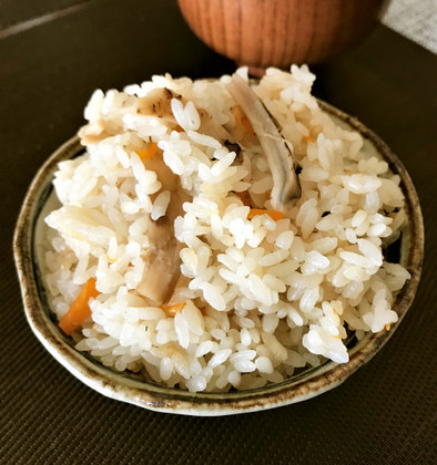 秋の贅沢♪「土鍋の松茸ご飯」の写真