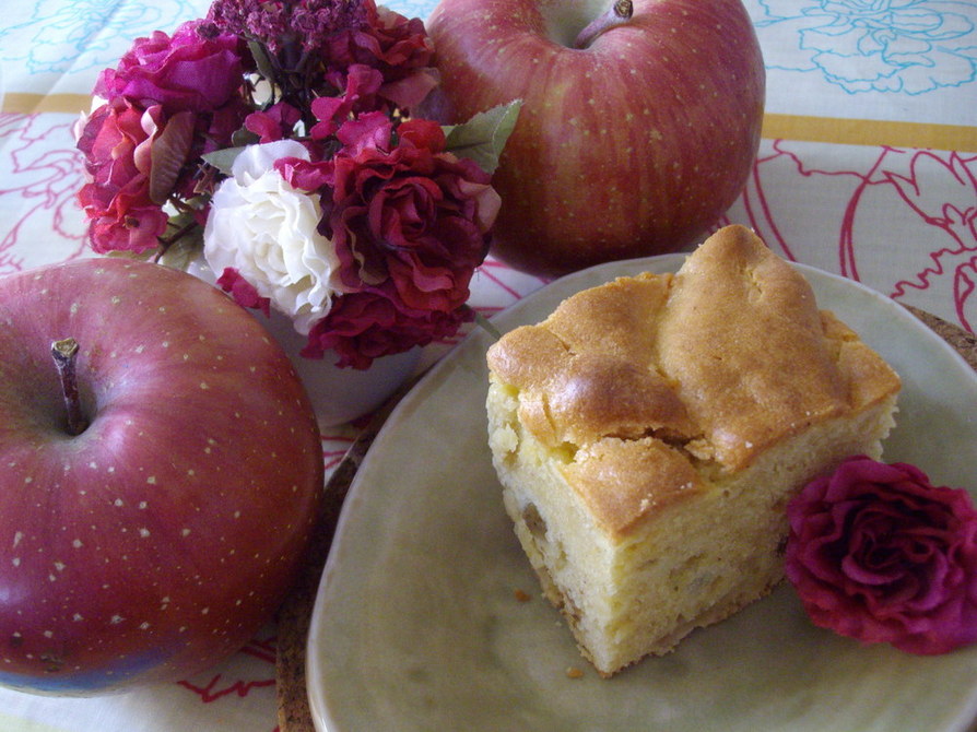 りんごたっぷりの簡単ケーキの画像
