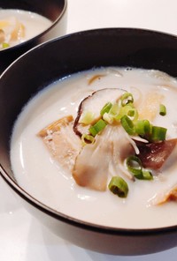 鮭とキノコの豆乳味噌スープ QC
