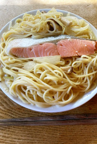 豆乳と鮭のスープスパゲッティ