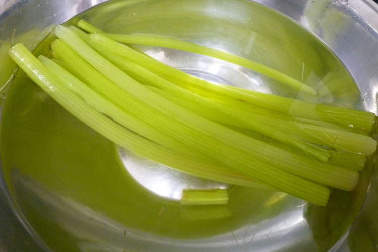 ふきの下処理 行程画像付き レシピ 作り方 By 東果レシピ クックパッド 簡単おいしいみんなのレシピが365万品