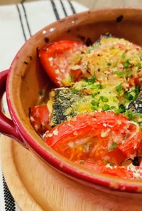 秋刀魚のトマトチーズ香草パン粉焼き