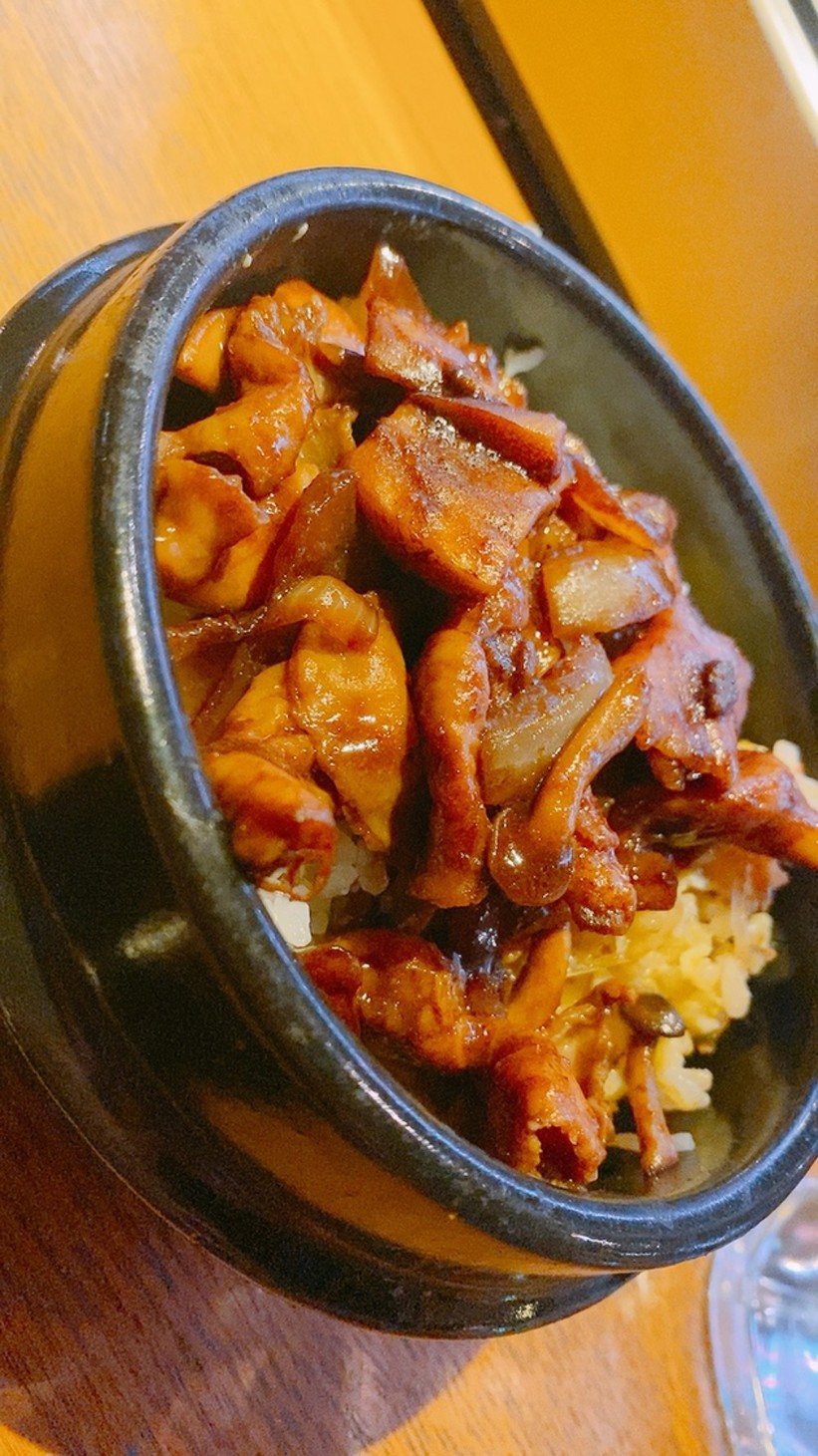 とんちゃんの中華風甘味噌丼の画像