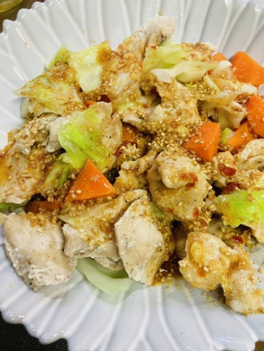 鶏胸肉と温野菜のごま生姜タレの画像