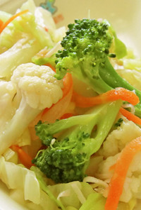 【学校給食】花野菜のサラダ