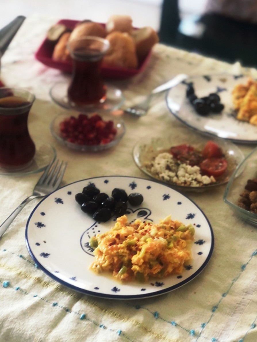 トルコ料理　スクランブルエッグ　メネメンの画像