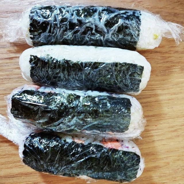 幼児が食べやすい 手掴み棒おにぎり レシピ 作り方 By あみ吉ゃぃ クックパッド 簡単おいしいみんなのレシピが376万品