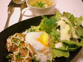 照焼き豆腐ハンバーグの♡ロコモコプレート