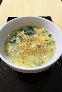 ほうれん草とたまごの中華スープ