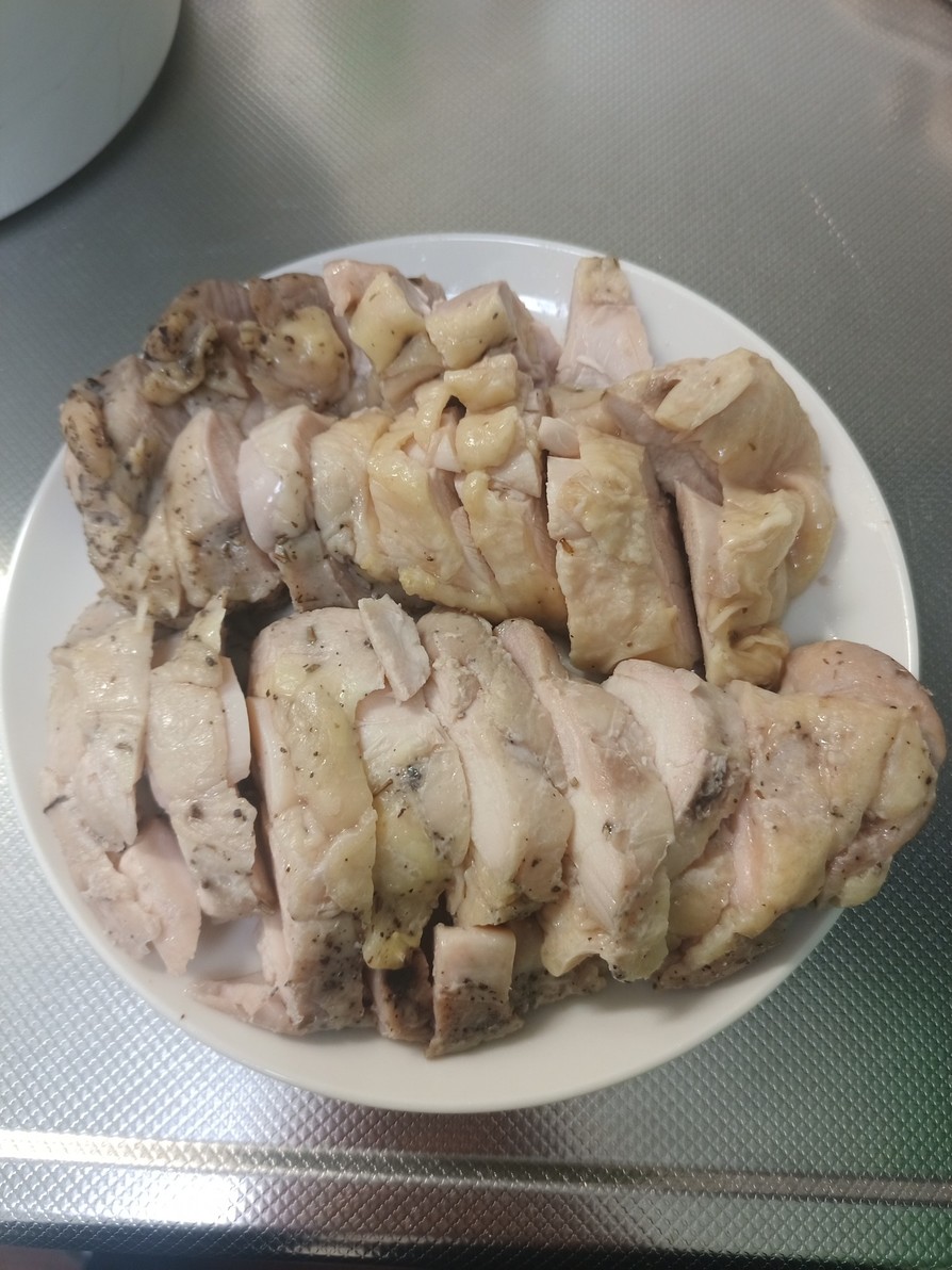 スロークッカーでジューシー蒸し鶏 鶏ハム by sorairoaoi 【クックパッド】 簡単おいしいみんなのレシピが394万品