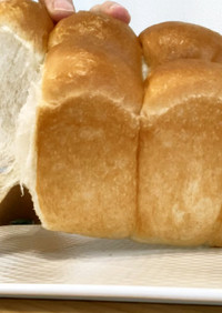 食パン？ちぎりパン？ちぎり食パンです