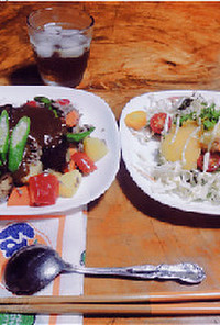 夏野菜カレーとサーモンムニエル
