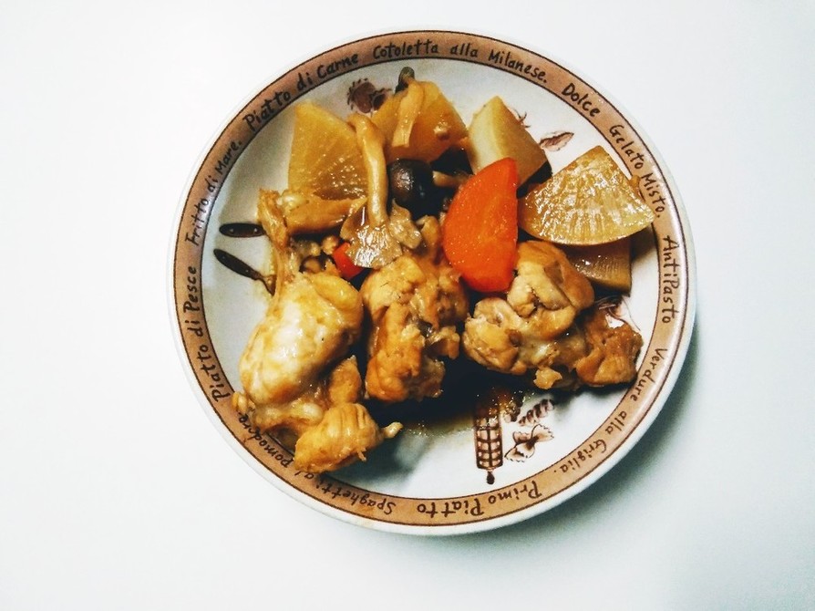 手羽元と根菜の煮物の画像