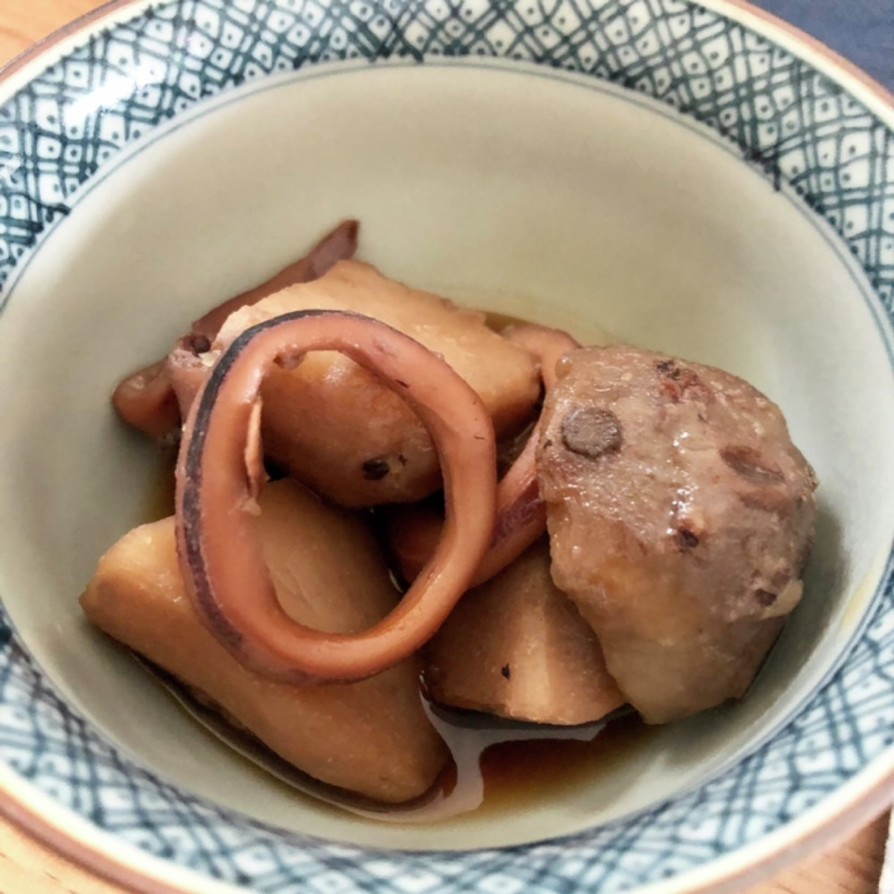 里芋とイカのうまうま煮物の画像