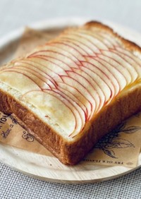 りんごのトースト＊メープルバター