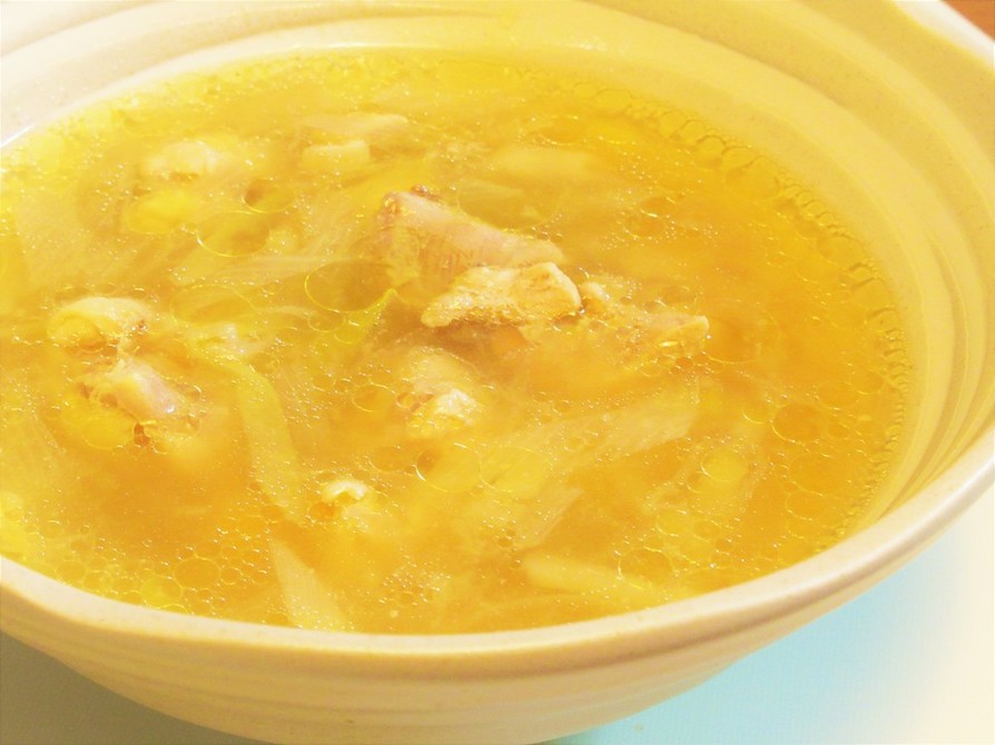 白ねぎたっぷり！鶏もも肉入り生姜スープの画像