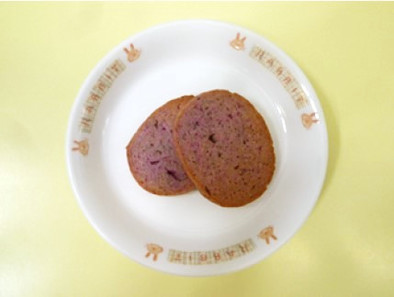 【保育園おやつ】紫芋のやわらかクッキーの写真