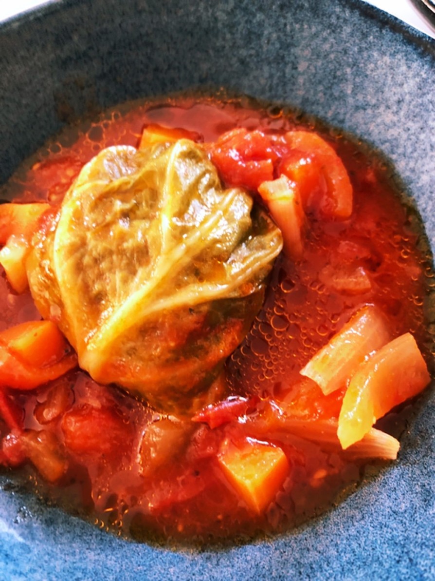 ロールキャベツのトマト煮込みの画像