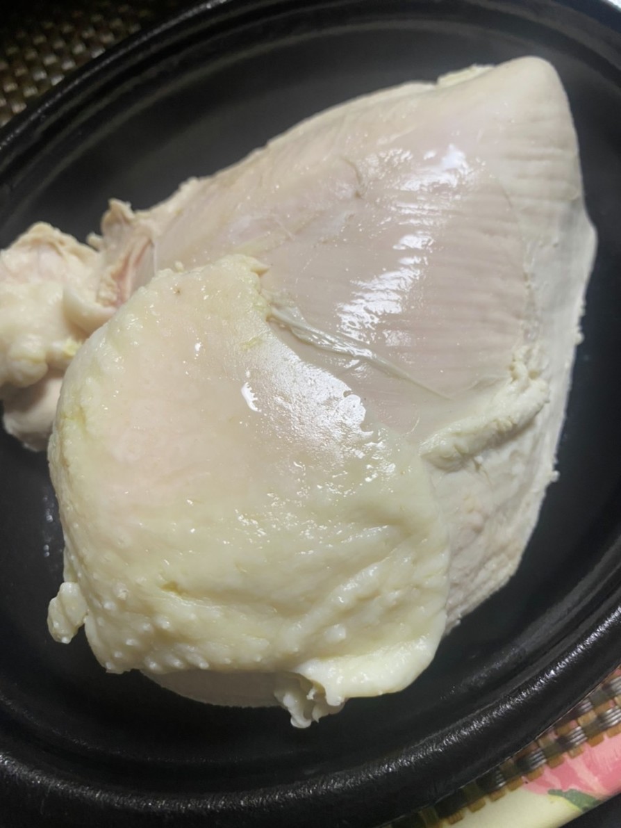 鶏胸肉で作る　茹で鶏の画像