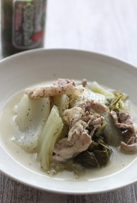 大葉塩ダレだけで作る豚肉と白菜のスープ