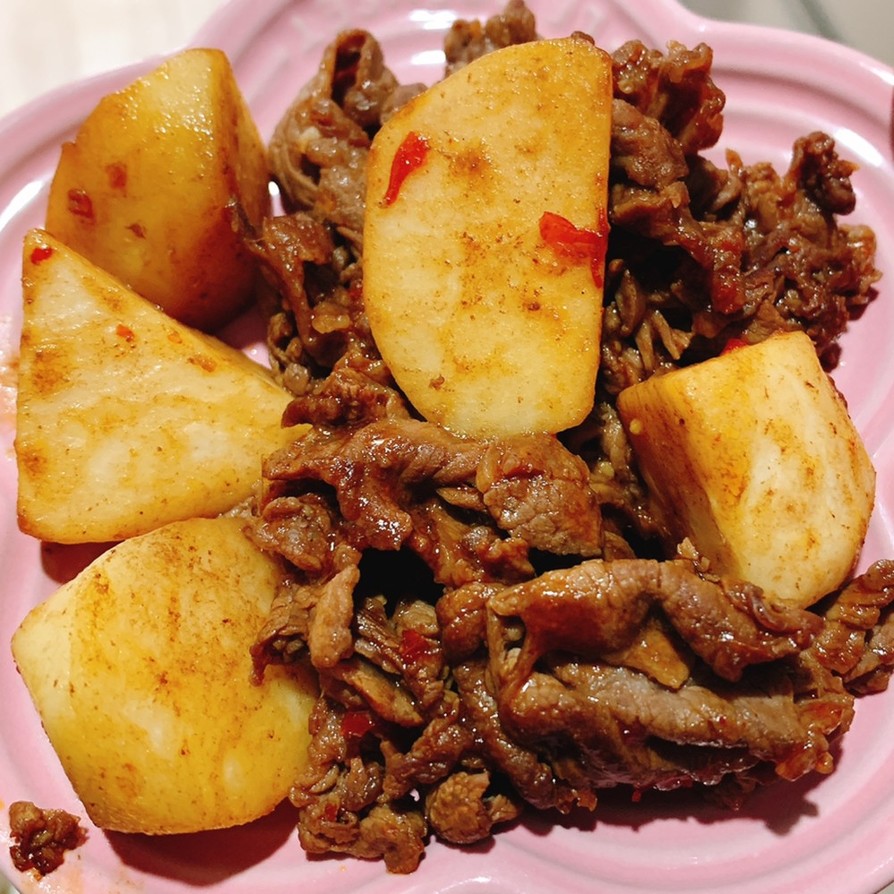 牛肉と里芋のピリ辛炒めの画像