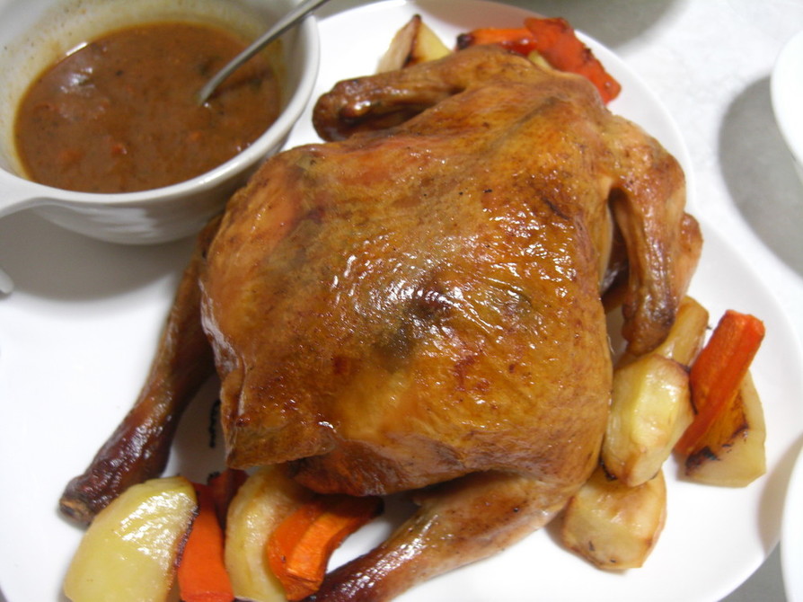 オーブンで簡単　鶏の丸焼きローストチキンの画像
