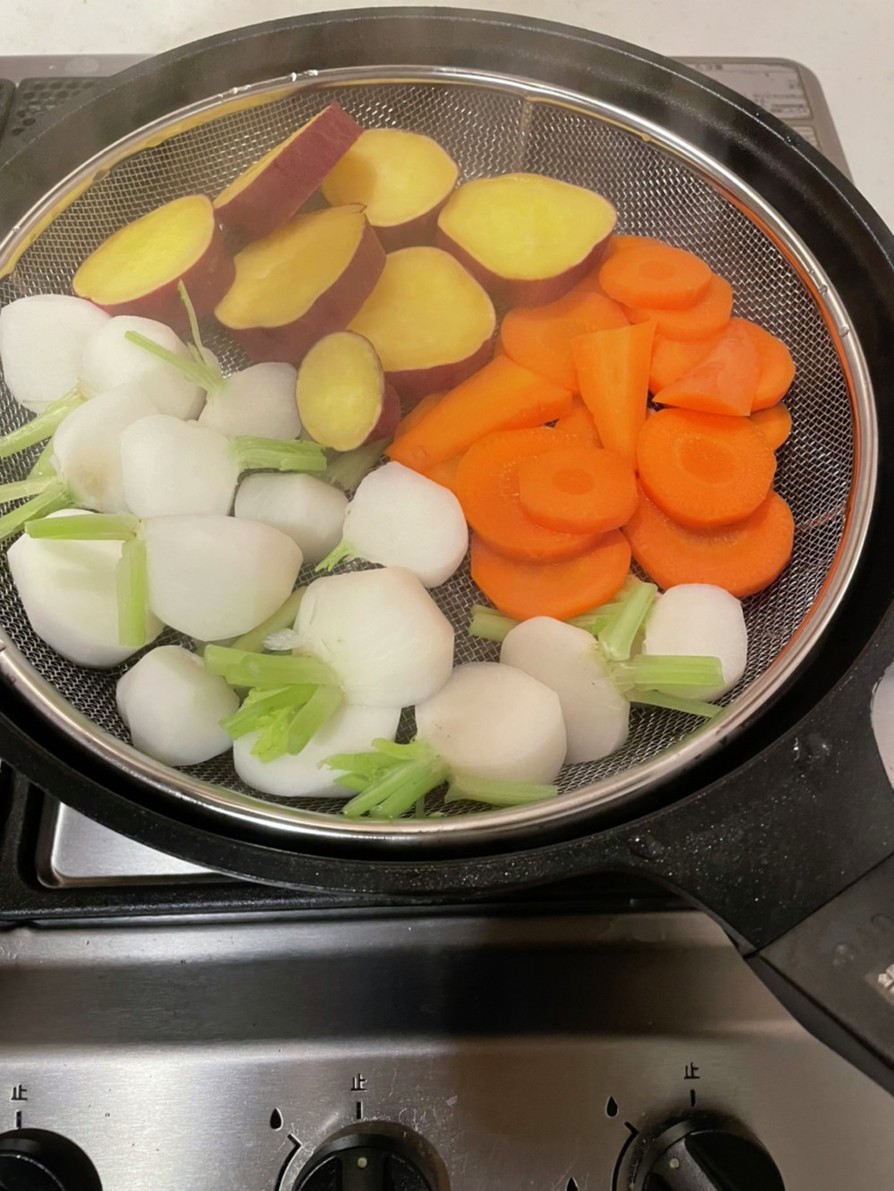 蒸しざるで簡単！蒸し野菜の画像