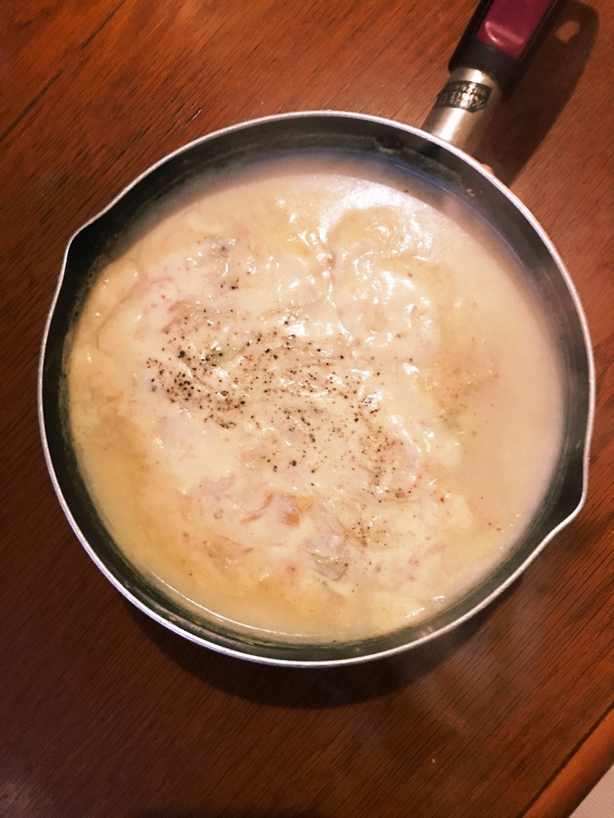 豆乳とキムチと豆腐のスープの画像
