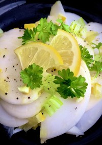 カブ(大根)&塩レモンのシンプルサラダ