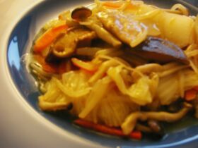 きのこと野菜の炒めもの
