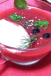 苺の赤ワインスープ