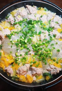 簡単☆肉団子と白菜の春雨鍋