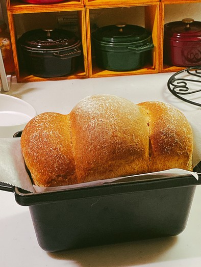 ハーテリで焼く簡単ミニ山食パンの写真