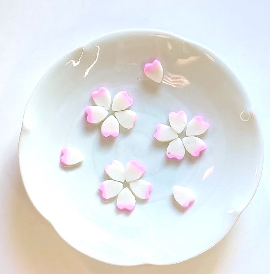 合格願✨蒲鉾を花びら型で抜き桜にの画像