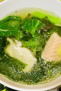 鮭のハラスと小松菜の塩麹スープ