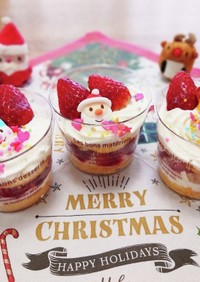 カップで簡単クリスマスショートケーキ☆