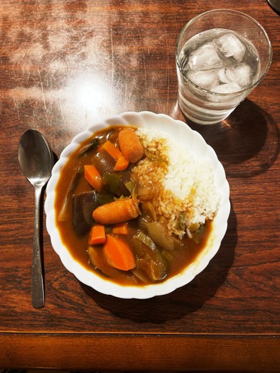 鶏ガラ出汁の煮込み和風野菜スープカレーの写真