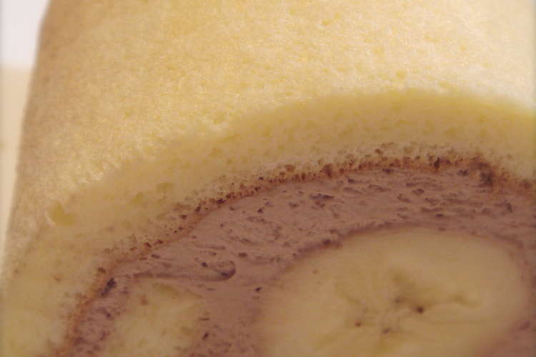 もちっふわチョコバナナスフレロールケーキ レシピ 作り方 By Twinsママ クックパッド 簡単おいしいみんなのレシピが349万品