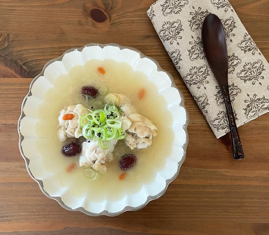 参鶏湯（サムゲタン）風スープの画像