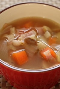 《マッシュルーム》根菜スープ