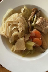 塩豚と野菜のブイヨンがいらないスープ