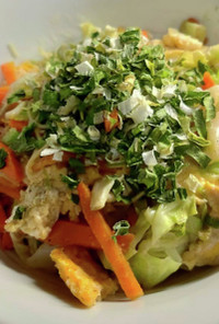 野菜と卵のバリカタ豚骨焼きラーメン