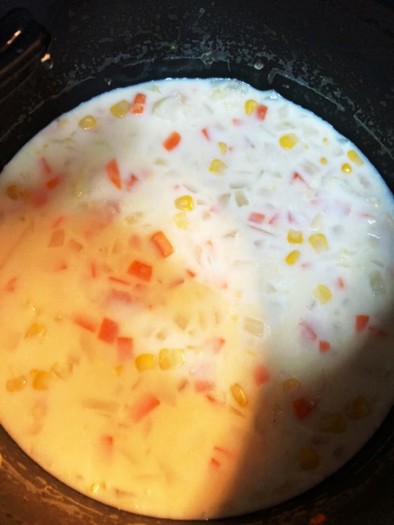 冬に飲みたい具沢山クリームコーンスープの写真
