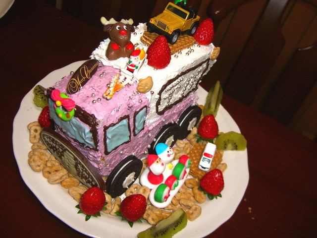 車大好き トラックの立体ケーキ レシピ 作り方 By まてぽん クックパッド