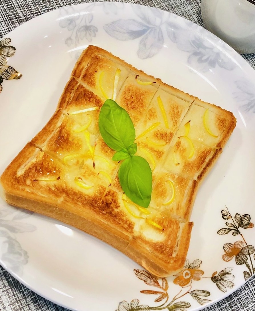 柚子の皮deハニーバタートーストの画像
