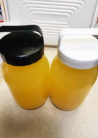 柚子酢とかぼす酢(柚子とかぼす果汁保存)