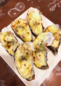 簡単　殻付き牡蠣のチーズ焼き